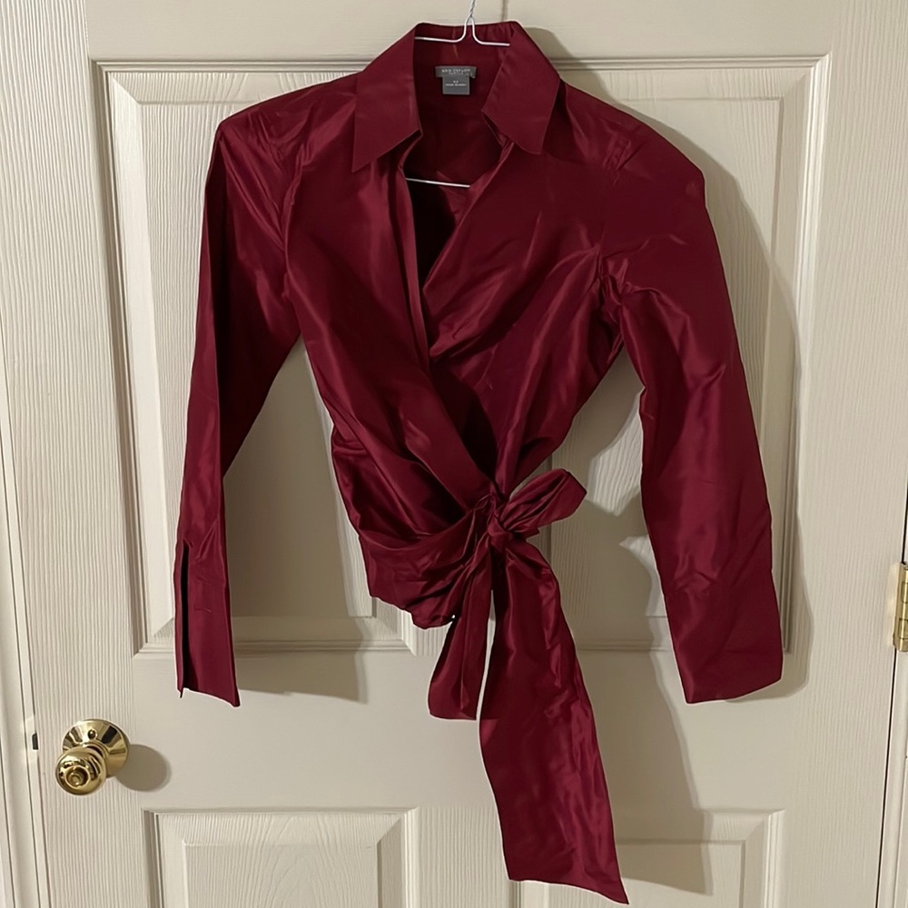 Ann Taylor 100% Silk wrap blouse size 4P